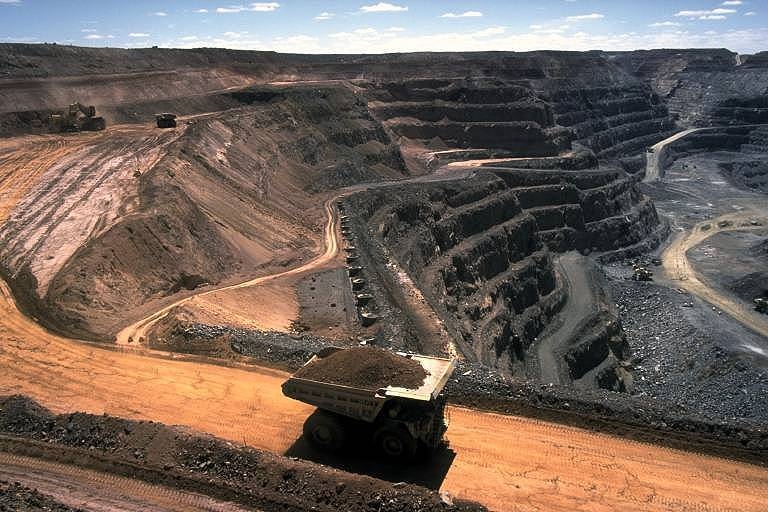 File:Strip coal mining.jpg